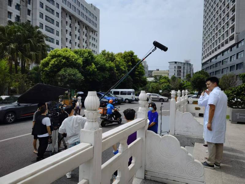 鼎城区广告片拍摄公司低成本实现高规格制作的诀窍